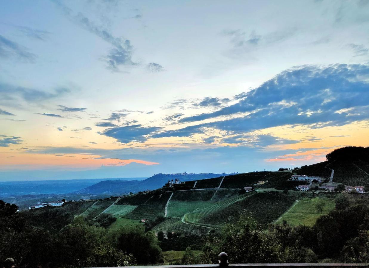 Felicin - Ristorante Albergo "Dimora Storica" Monforte dʼAlba Zewnętrze zdjęcie