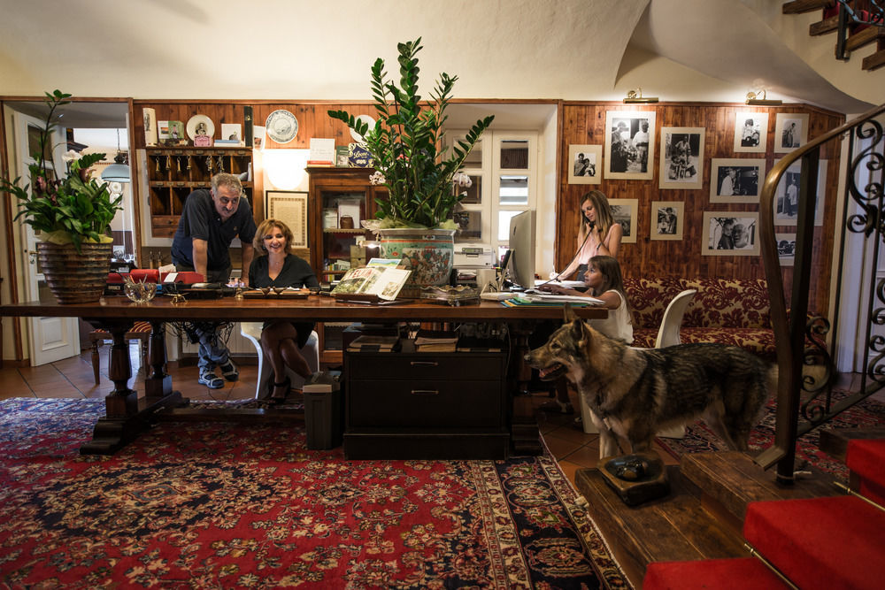 Felicin - Ristorante Albergo "Dimora Storica" Monforte dʼAlba Zewnętrze zdjęcie