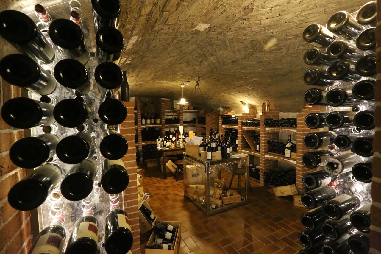 Felicin - Ristorante Albergo "Dimora Storica" Monforte dʼAlba Zewnętrze zdjęcie