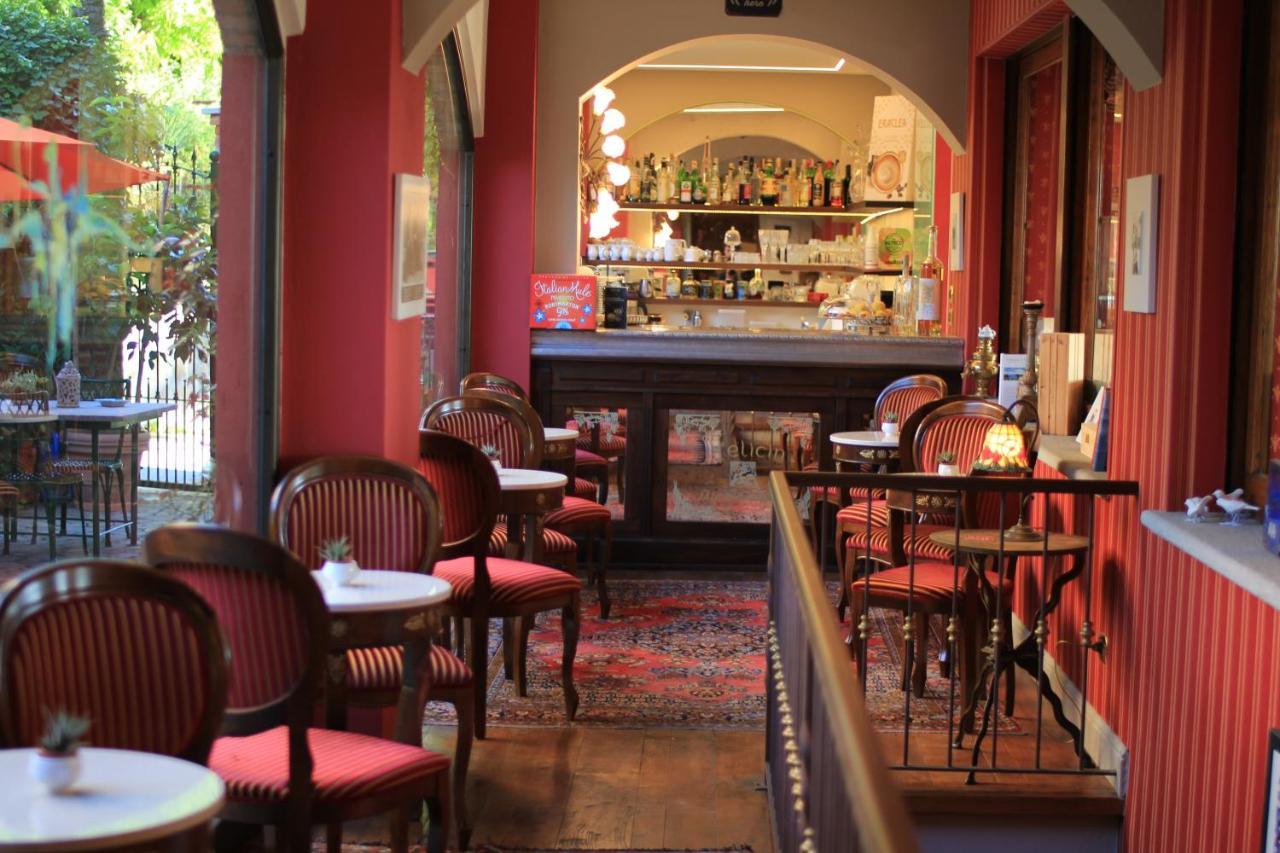 Felicin - Ristorante Albergo "Dimora Storica" Monforte dʼAlba Zewnętrze zdjęcie